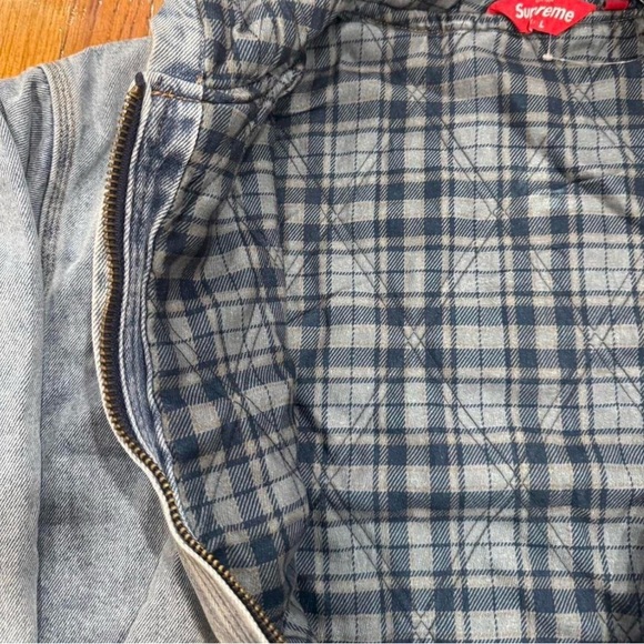 Supreme Light Blue Denim Jacket - Picture 3 of 3